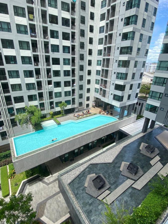 Apartamento The Base In Pattaya Exterior foto